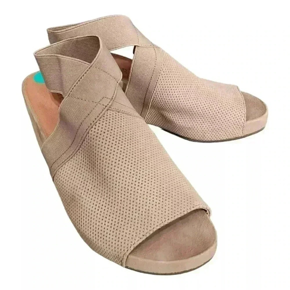 Gentle Souls by Kenneth Cole Gwendaline Elastic Wedge Sandal - Women's Size 8/39 - Picture 2 of 7